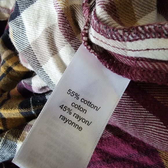 Maurices Long Sleeved Flannel Button Down - Picture 5 of 6